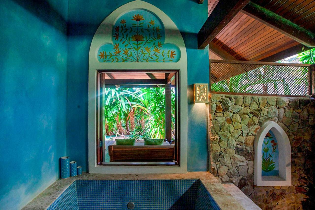 Zorah Beach Hotel ตรายรี ภายนอก รูปภาพ