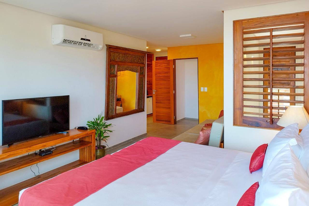 Zorah Beach Hotel ตรายรี ภายนอก รูปภาพ
