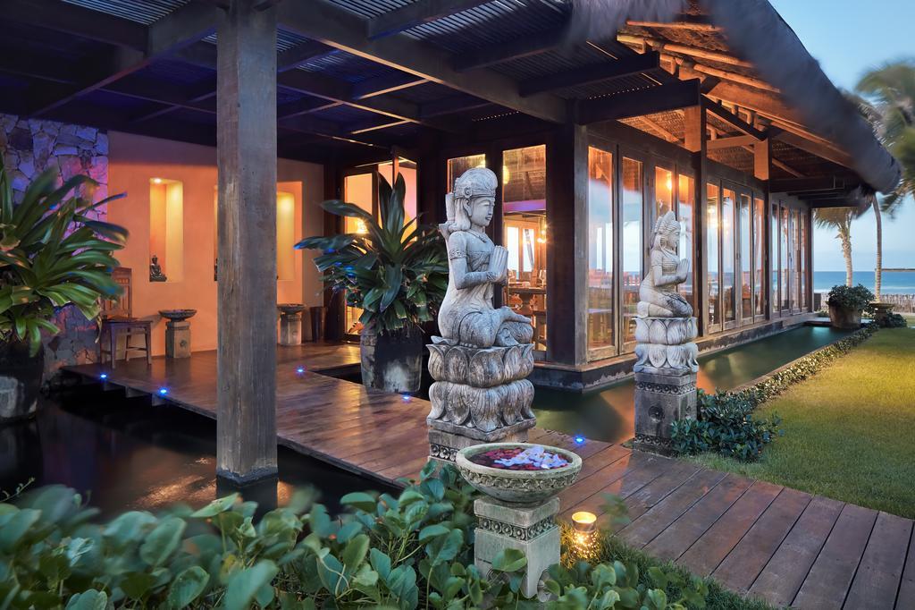 Zorah Beach Hotel ตรายรี ภายนอก รูปภาพ